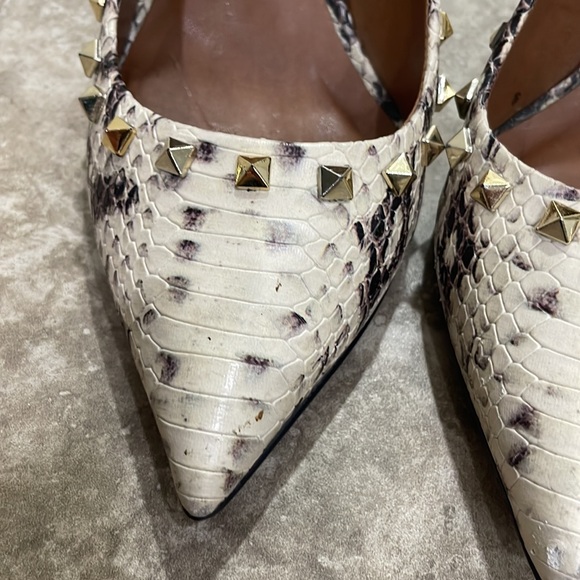 Steve Madden Proto-S Bone Snakeskin Heel with Studs Sz 8.5 M - Picture 6 of 11
